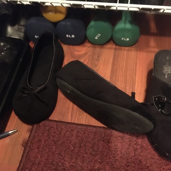 Shoes - Picture 2 of 8